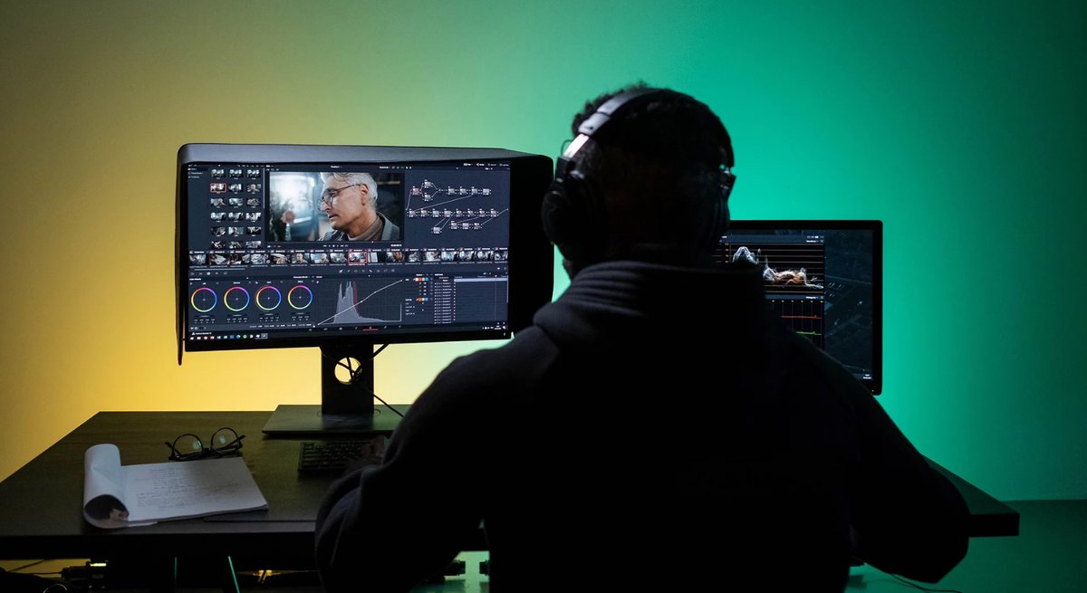 _TechLoot_'s tweet image. How to Choose a Video Editor: 5 Essential Rules for Success #VideoEditing #ContentCreation #VideoEditorTips #TechTools #CreativeSoftware #EditingMadeEasy #VideoProduction #4KEditing #AIEditingTools #VideoMarketing #SocialMediaVideos #YouTubeEditing 

techloot.co.uk/general/how-to…