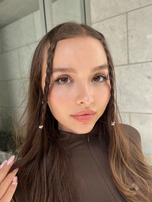 Watch Sophie Mudd 🤎's leaked NSFW photo on TwXstars