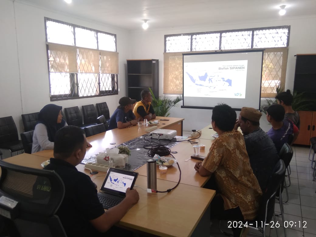 MPatekkai's tweet photo. Selasa (26/11), Patekkai, Luhkan Kota Bogor, menerima kunjungan studi banding Bioflok Sipanen Pokdakan Bawah Situ Babakan 1 dr Kec. Rancabungur Kab Bogor ke SFV Cibalagung #GiatLuhkanSatminkalBogor #aktivitas @pusluh_bppsdm @brpbatpp_bogor @bppsdm_kp https://t.co/JcEJt1teAd