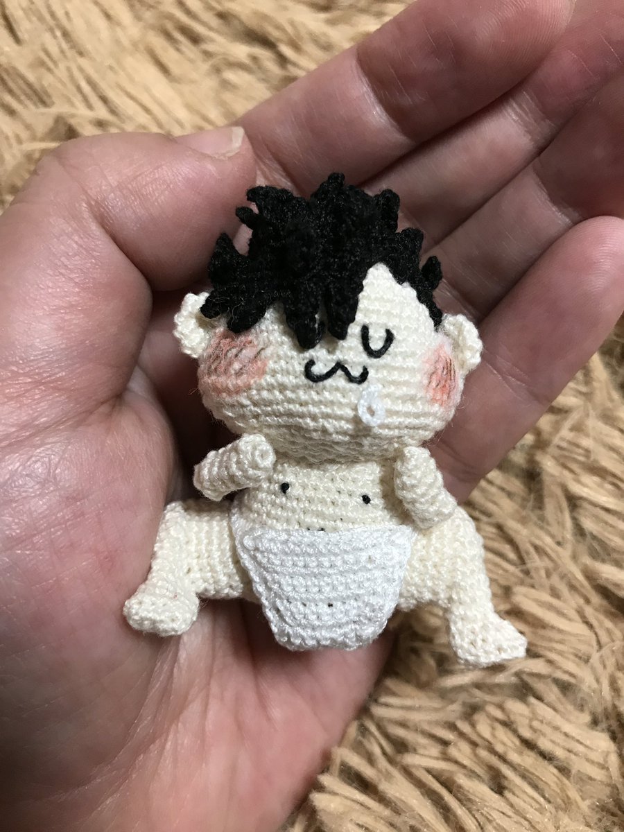 bloom0224's tweet photo. こんばんは、猫月社編集長の松尾です。本日は猫月社まで足を運んでいただきありがとうございました❗️松尾・ニイチは不在でしたがブサ猫Tシャツだけは参加させていただきました🐈‍⬛

さんま太郎はばねちんのお尻をブッ叩いて再版するようにしますので今しばらくお待ちください。 https://t.co/VeRlnF2Hnk