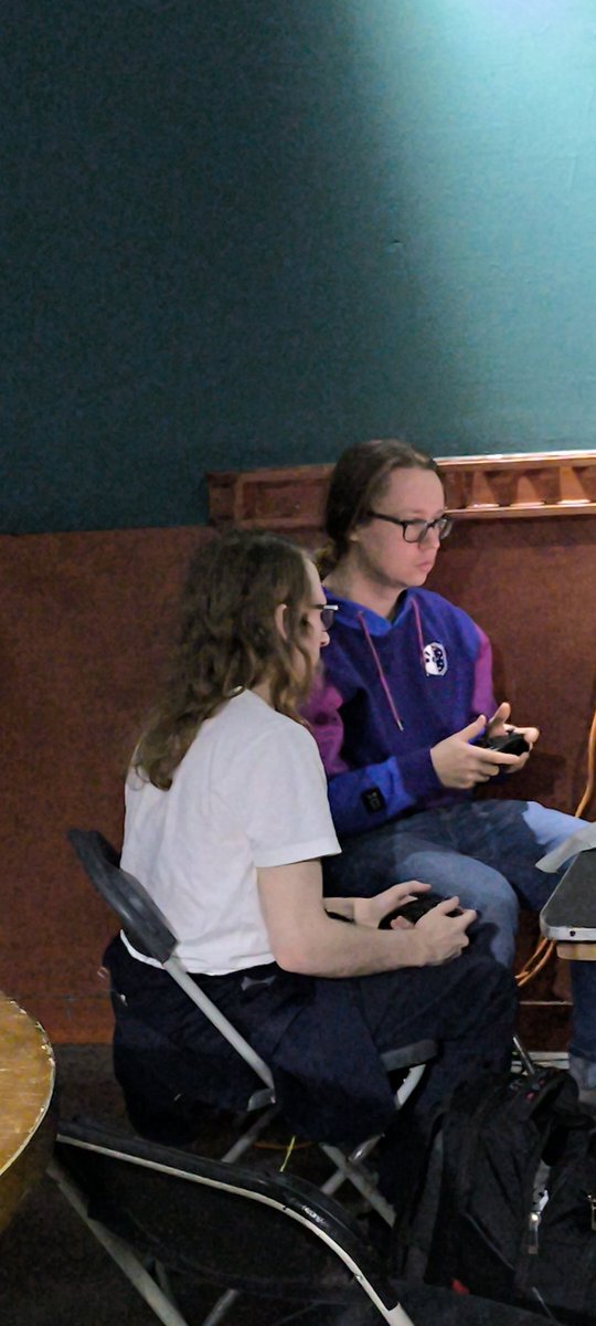 KAYLEIGH ENEOMAS EN DANKY KANG LOOOOOOL