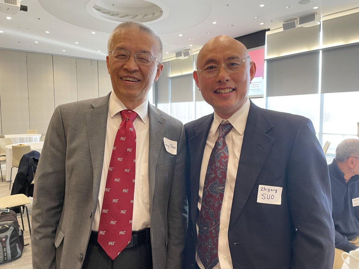 zhigangsuo's tweet image. Getting ready for the start of the symposium in honor of Gang Chen.