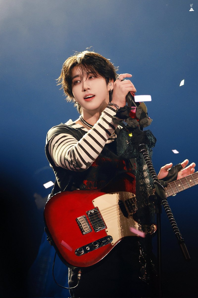 hanjiews's tweet photo. hello everyone 👋 https://t.co/kEfZ2a93Fz