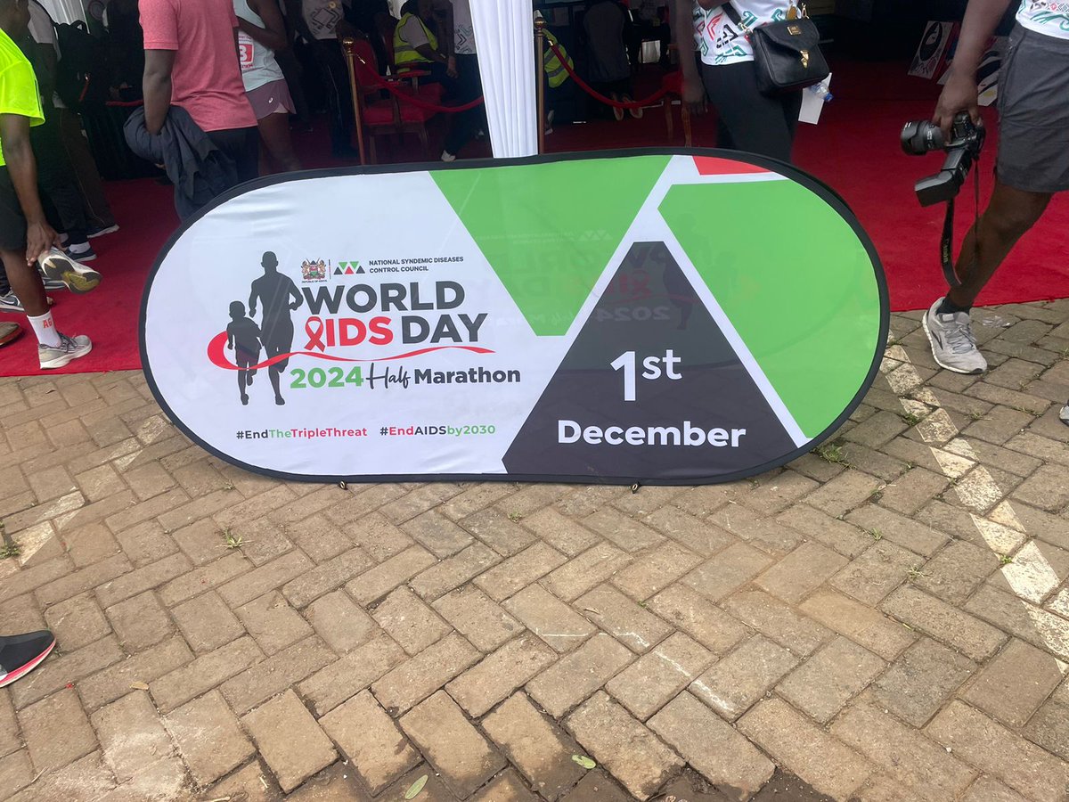 SemaKusudi's tweet photo. SEMA proudly attended this year's World AIDS Day marathon, championing the race against time! 🏃‍♂️ We're spotlighting the role of men and boys in the HIV response—as champions for change and advocates for health. Together, we're making a difference. 💪❤️ #WorldAidsDay2024 https://t.co/KHgBruaoXY