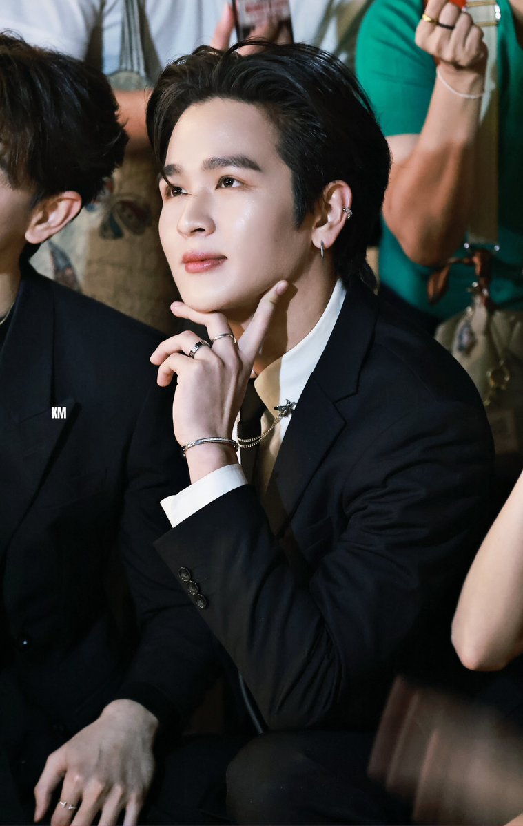𝙆.𝙈 シ♡︎ 𝕜𝕞🍭(rest) tweet media