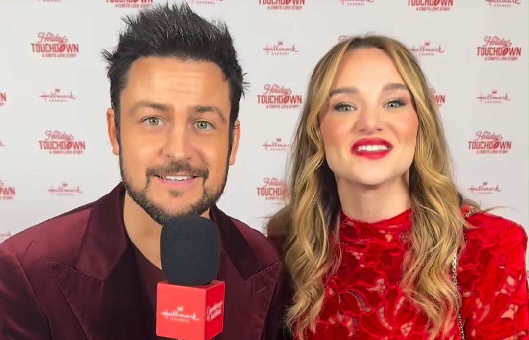 Thank you for this beautiful evening. 
#holidaytouchdown
#tylerhynes
<a href="/tyler_hynes/">Tyler Hynes</a>
#hynies
<a href="/hunterhaleyking/">Hunter King</a>
<a href="/chiefs/">Kansas City Chiefs</a>
<a href="/shermwolfe/">Julie Sherman Wolfe</a>
#JohnPutch
<a href="/bader_diedrich/">Diedrich Bader</a>
<a href="/edbegleyjr/">Ed Begley, Jr.</a>
<a href="/dkelce/">Dwayne Kelce</a>
<a href="/hallmarkchannel/">Hallmark Channel</a>