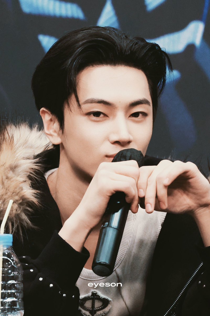 myeyesonjay's tweet image. 241201 알라딘
🥔
#제이 #JAY #ジェイ #ENHYPEN_JAY #박종성 #종성 
#ENHYPEN #엔하이픈 #エンハイプン