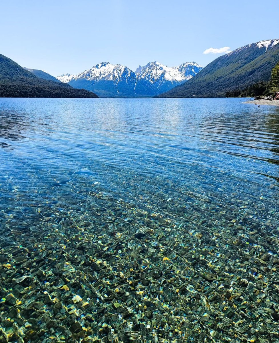 Lago MASCARDI 🤩
Bariloche, Río Negro
📷 viviendoenpatagonia