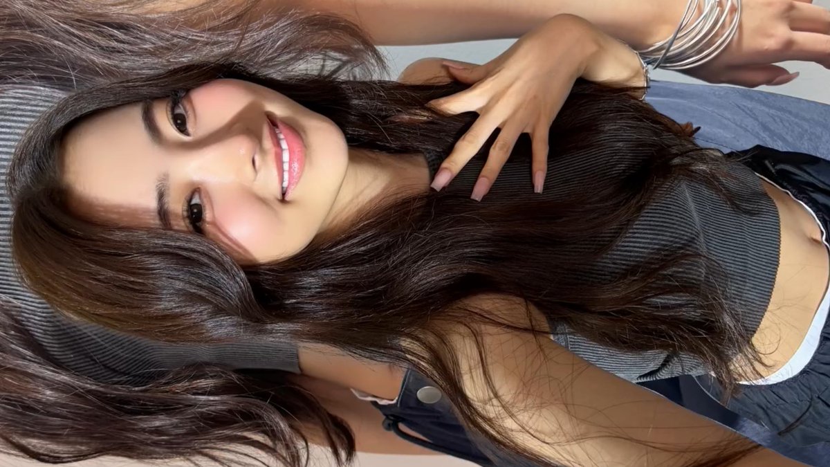 🤍💫

#ANNA #안나 #MEOVV #미야오