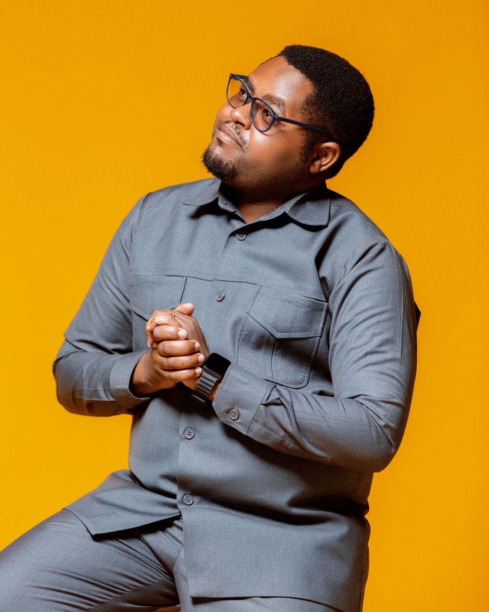 Mtu yeyote ambaye ni TAJIRI nyuma yake ana Siri kubwa ya CREATIVITY!

Unajua ni kwanini?

Shuka taratibu na kwa umakini UJUE NGUVU YA SIRI iliyokificha ndani yako!

Mtu yeyote anayefanya kazi kwa UBUNIFU/CREATIVITY huyu huwa tofauti sana kwa sababu ANAUMBA kitu ambacho ni kipya