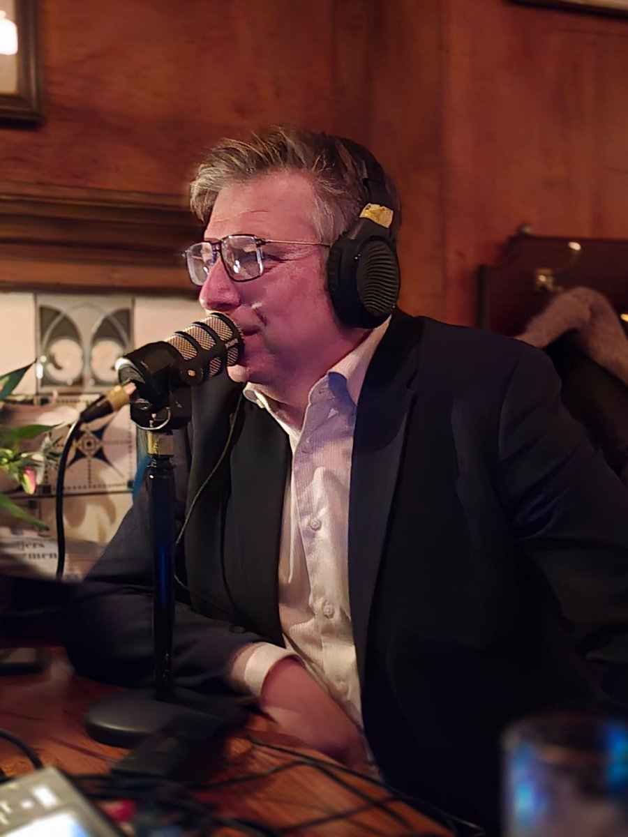 De Mannetjes Podcast tweet media