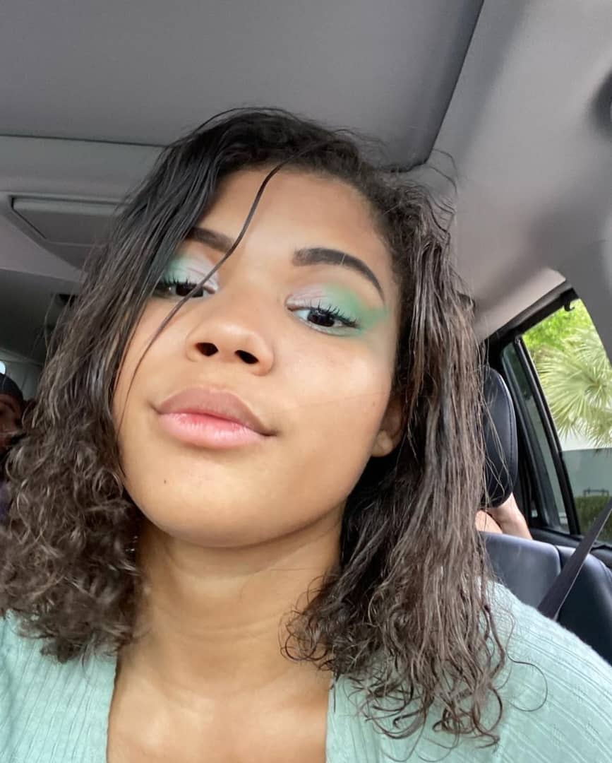 Bonjour mes amours 💖 bien réveillé j’espère 🙂

Bon début de mois à tous et portez-vous bien 😘🤩
