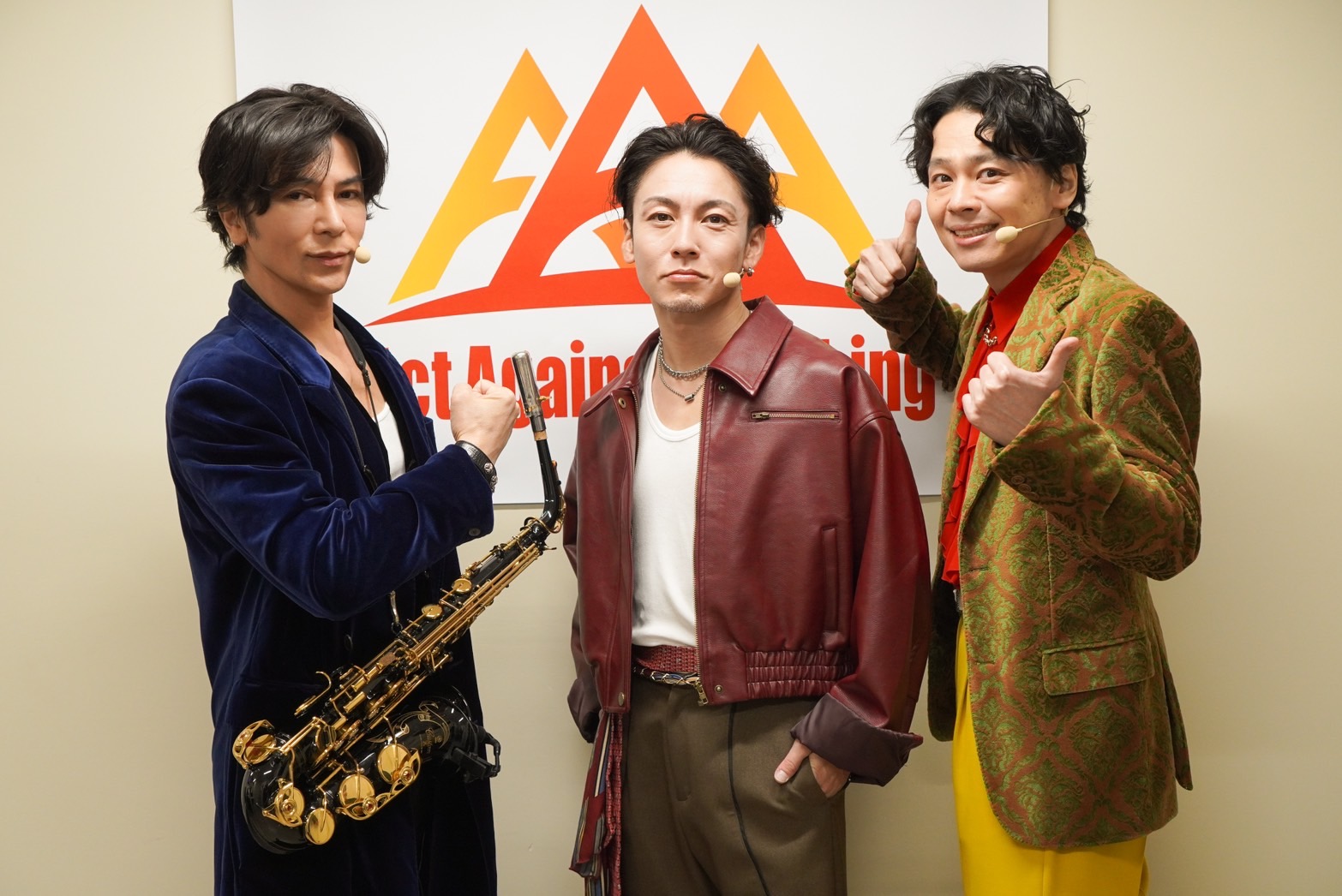中川晃教さん 畏まる 切り抜き 3ページ(SS21.49)①