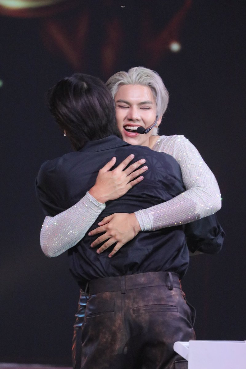 KimBam411's tweet image. กำลังใจสำคัญของเจ้าของคณะ 💖💖

@fort_fts @peatwasu 
#FortFTS #Peatwasu #FortPeat
FORT BIRTHDAY SHOWTIME
#ThisIsTheFortesShow