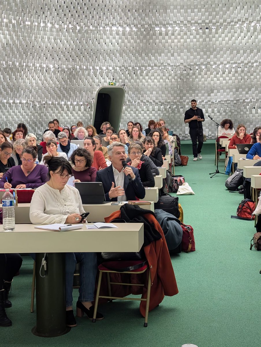 Fabien Roussel tweet media