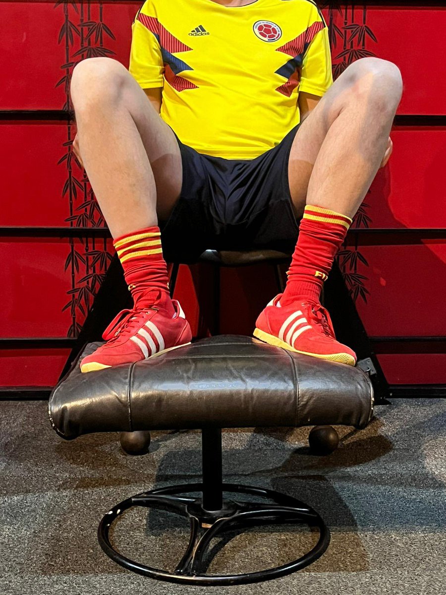 BlokeReading's tweet photo. Columbia kit gets an airing. https://t.co/MIZ2dbbD50