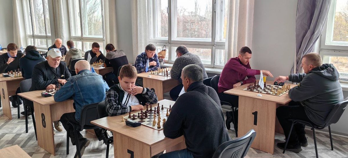 В упорной борьбе выиграл турнир, посвященный 5-летию основания Федерации шахмат Горловки