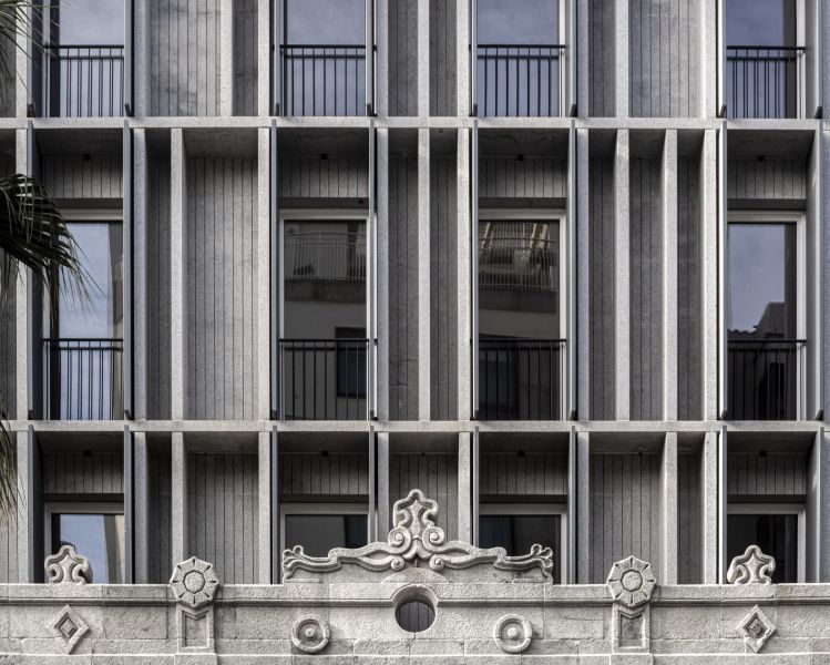 Speedmaster72's tweet photo. Pablo Menéndez Paz: Edificio de viviendas en Vigo.

El edificio, en ruina técnica tras el colapso de la cubierta, se rehabilita y amplía, dotándole así de una nueva capa de valor arquitectónico diferenciada de la anterior.
Premio Gran de Area de aportación a la Arquitectura 2024. https://t.co/A5neCli7lw