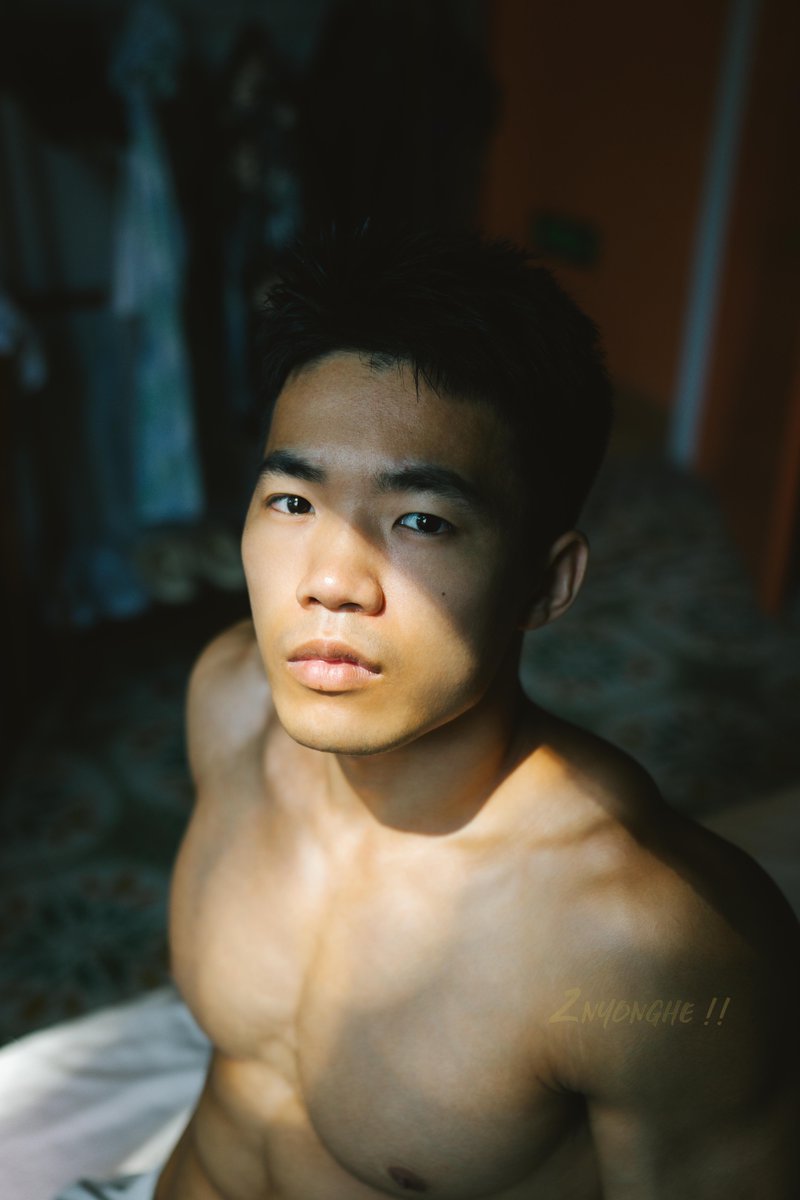 拍照的老Z tweet media