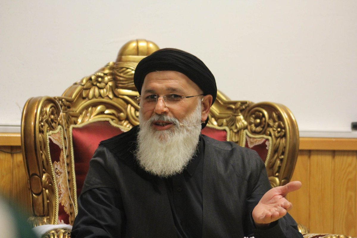 Velilik iki kısımdır: Genel ve özel.
 
Müminler genel anlamda Allah'ın (c.c.) dostları olsalar da velîler Allah'ın özel dostlarıdırlar.
 
| Seydişehirli Esad Efendi, Ravzâtu'l-Cennât Tercemesi, Sf: 60

<a href="/mozbag/">Mustafa Özbağ</a>