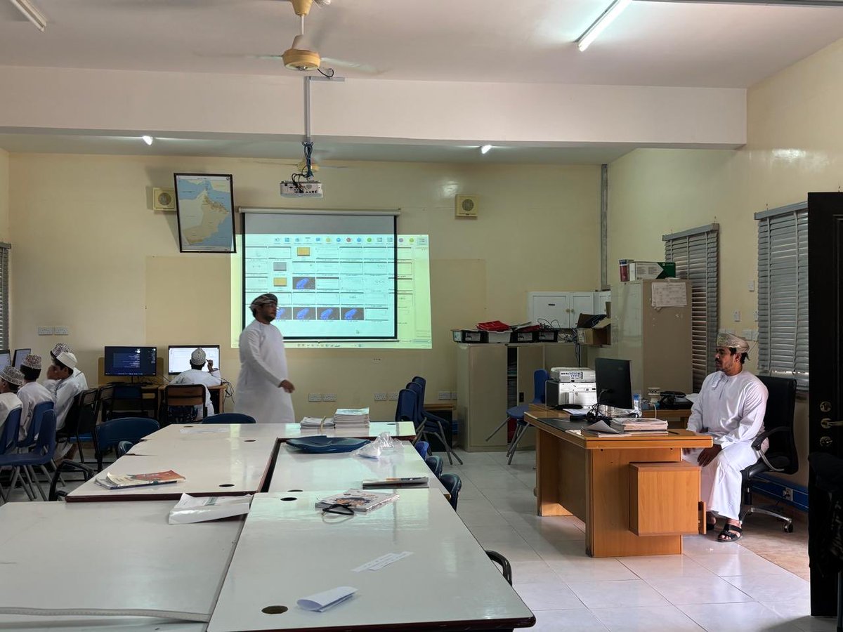 نفذت المدرسة الاختبارات الوطنية لمادة العلوم لطلبة الصف السابع. نسعى من خلال هذه الخطوة إلى تحديد مستويات الأداء وبناء خطط تطويرية مستندة إلى نتائج علمية، تماشياً مع رؤيتنا لتهيئة جيل متفوق علمياً.
⁧#تعليمية_الداخلية⁩
⁧#التحول_الرقمي