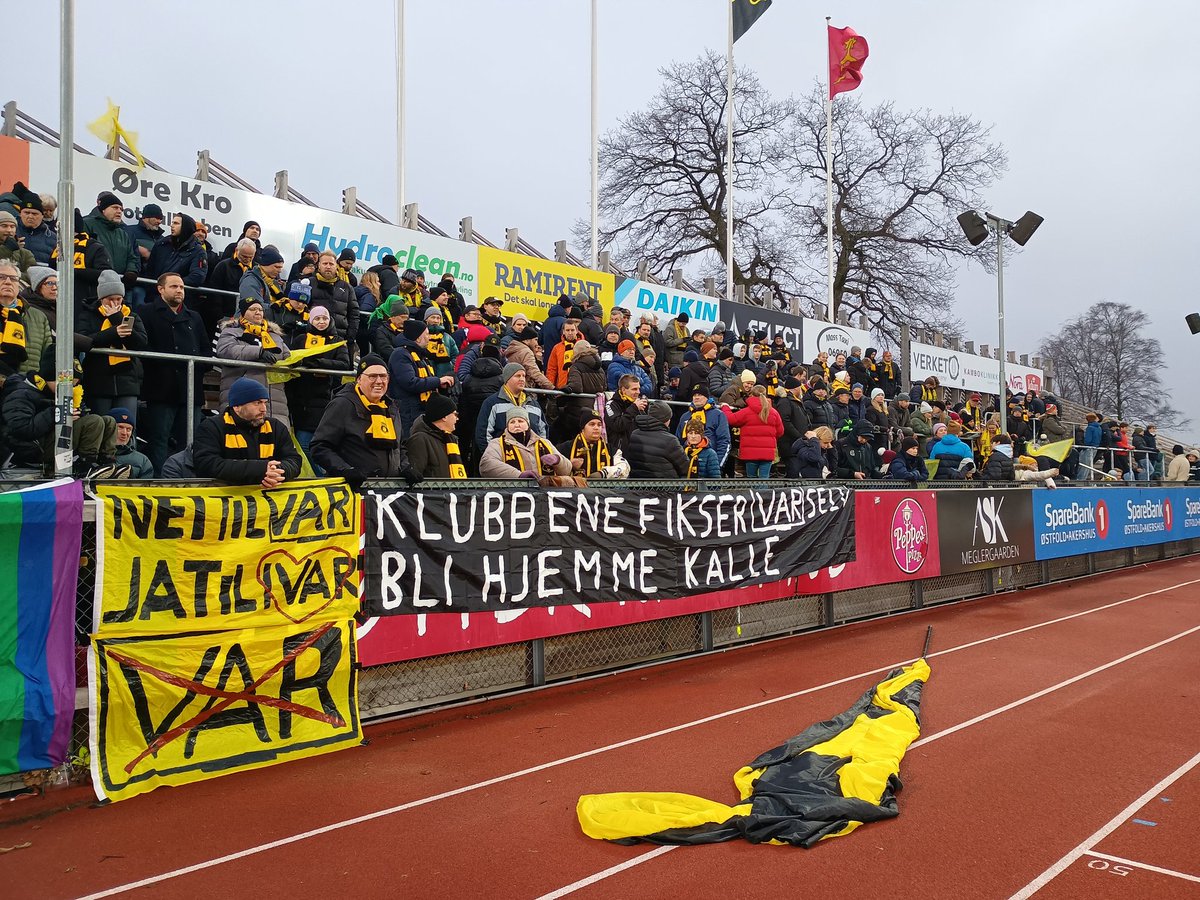Klubbene fikser VAR selv. Bli hjemme Kalle

#mossfk #obosligaen