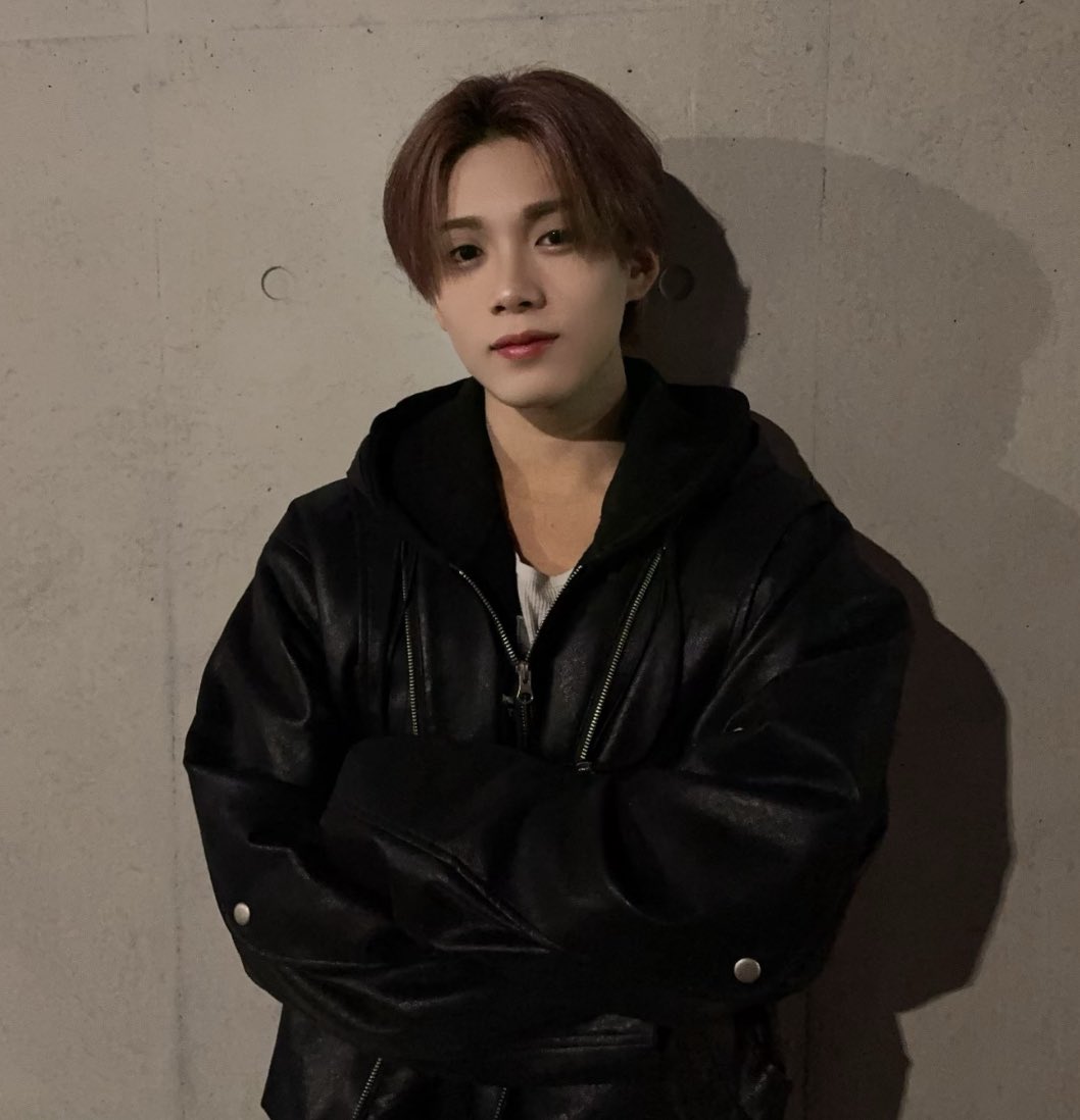 The 卓(栗) 8a794b6abf6248ea9c4534447d11ec