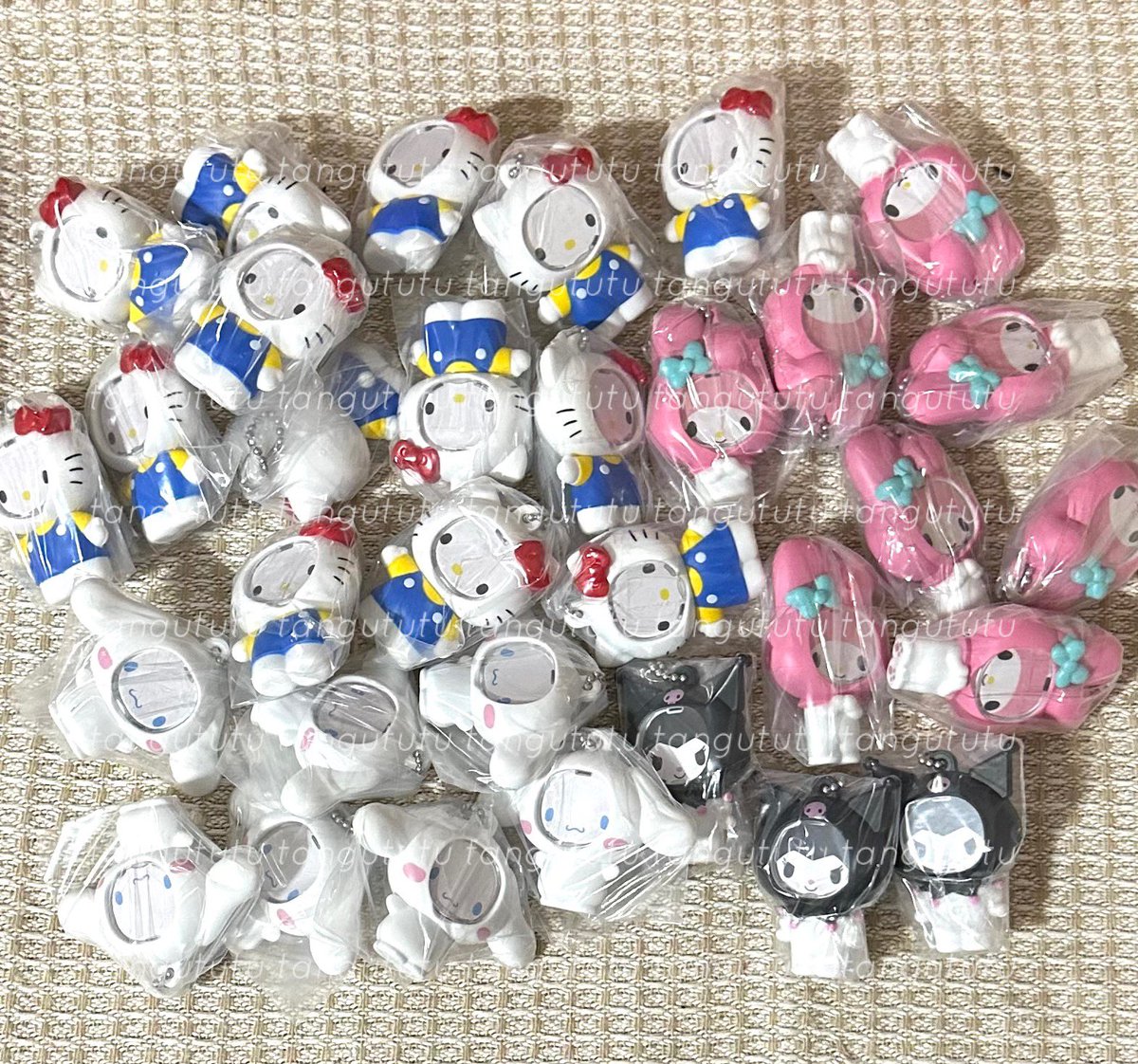 tangututu's tweet photo. (พร้อมส่ง) กาชาปอง พกจ ใส่รูปได้ค่ะ

• จุ่มละ 160 เลือกตัวไม่ได้
• แบบครบเซต เซตละ 680
• ค่าส่ง 50 

#ตลาดนัดsanrio https://t.co/dVJqWG8x8c
