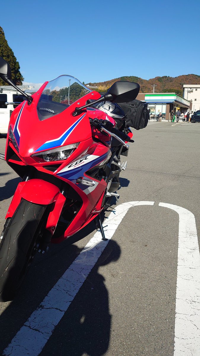 えびタル🍤CBR650R tweet media
