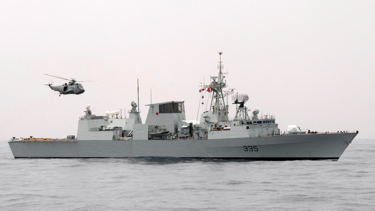 RLitwiller's tweet image. #OTD 1/12/1995 #RememberRCN -HMCS CALGARY (2nd) rescues 30 sailors from sinking bulk carrier Mount Olympus in the North Atlantic off Nova Scotia.  @HMCSNCSMCalgary @RoyalCanNavy