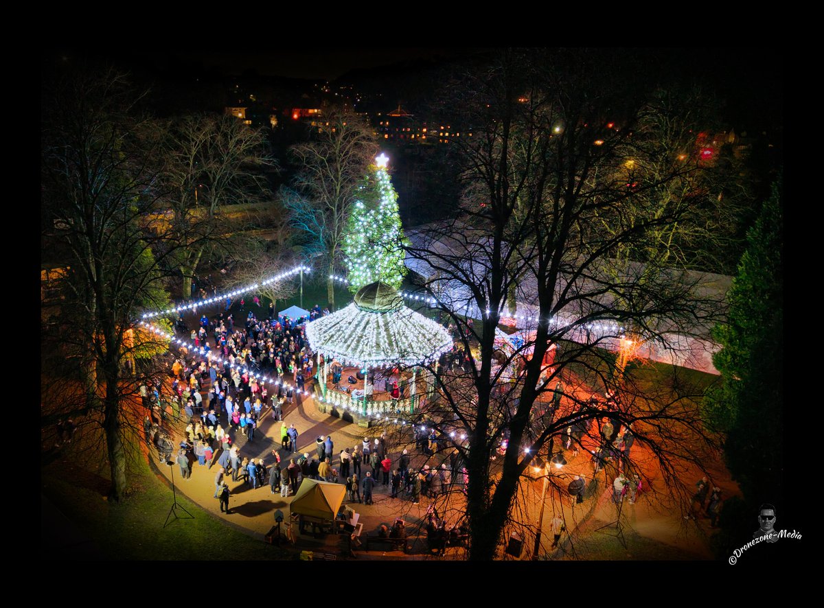 MatlockCouncil's tweet image. A huge thankyou to everyone who came out for the somewhat hastily rescheduled light-switch-on yesterday.  Everyone who helped, ran stalls, worked, performed and attended.

Thanks also to Darren Barker at Dronezone-Media for these great pictures!