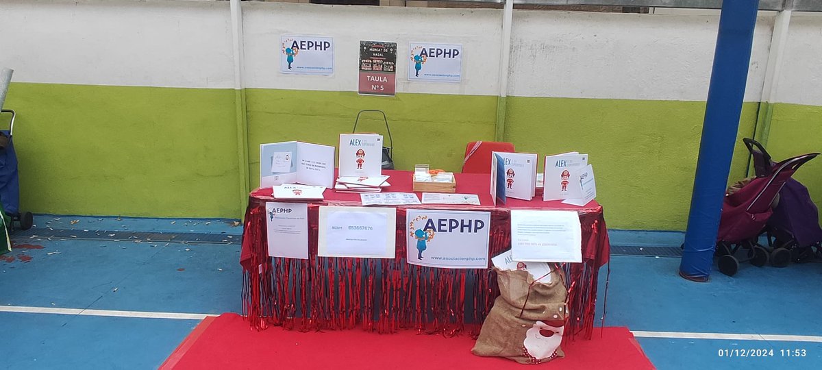 asociacion_php's tweet photo. Hoy estaremos con el mercadillo solidario en Barcelona en el cole Fedac Amílcar y nuestro cuento Alex y su superpoder. ¡¡Corred que vuelan!! #fedacalmicar #aephp #mercadillosolidario https://t.co/ByBrUr3EsJ