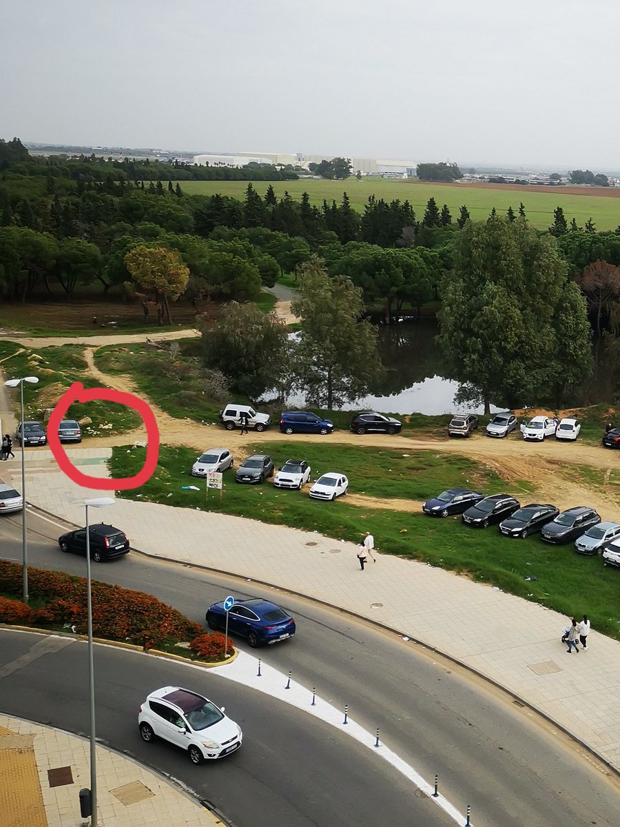Se podría cerrar esta entrada? No paran de meter los coches en el campo, se agradece la medida tomada con anterioridad <a href="/Ayto_Sevilla/">Ayuntamiento de Sevilla</a> pero si teneis un último esfuerzo.<a href="/jlsanzalcalde/">José Luis Sanz</a> <a href="/OtraSevillaEste/">Asociación La Otra Sevilla Este</a>