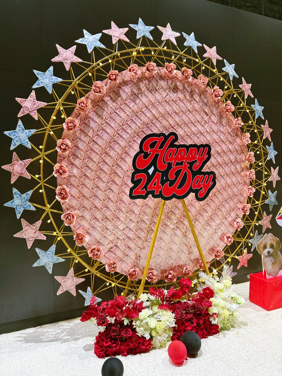 IFORT99percent's tweet photo. 🎪𝓒𝓮𝓵𝓮𝓫𝓻𝓪𝓽𝓮 𝓜𝓲𝓻𝓪𝓬𝓵𝓮 𝓓𝓪𝔂🎈
 𝑯𝑨𝑷𝑷𝒀 𝑩𝑰𝑹𝑻𝑯𝑫𝑨𝒀 𝑭𝑶𝑹𝑻 

再次祝Fort生日快乐🎂 昨天已经给到他应援名牌 希望小朋友喜欢这次的���� + 🎪 +🎠 
►►►►►►►►►►
𝑨𝒍𝒍 𝒍𝒐𝒗𝒆 𝒇𝒐𝒓 @Fortfts

#ThisIsTheFortesShow
#TheFortesShow

#FortesLoveFortHBDProject https://t.co/RILCFC7JjY