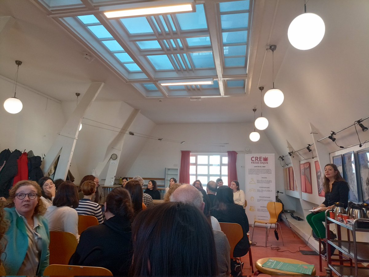 Eventazo del Consejo de Residentes Españoles en Países Bajos <a href="/CREPaisesBajos/">CRE Países Bajos</a>! 

Reunión de la comunidad española para presentar sus proyectos: asistencia ante violencias machistas, protección de la lengua española... ♀️👅🇪🇸