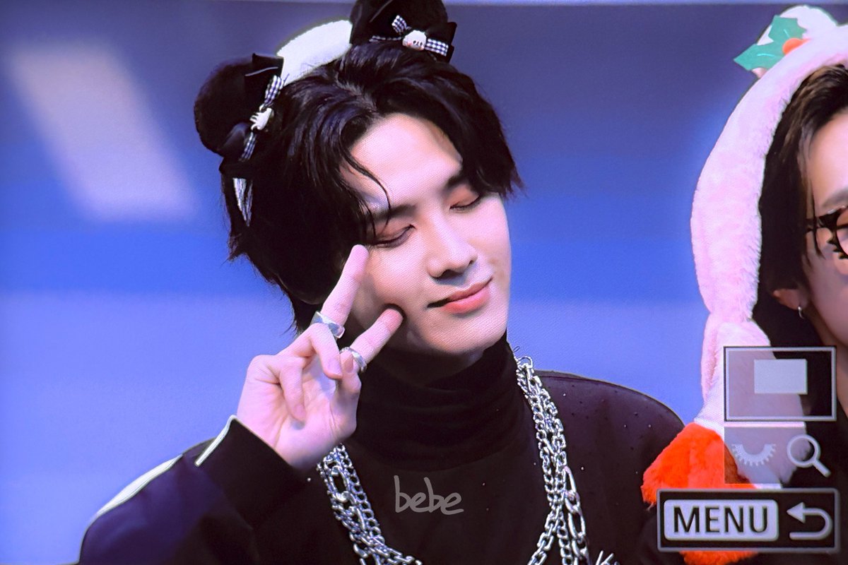 kunx1011's tweet photo. 241201 #쿤 #KUN #钱锟 #WayV #威神V https://t.co/nEUX4xaOrK