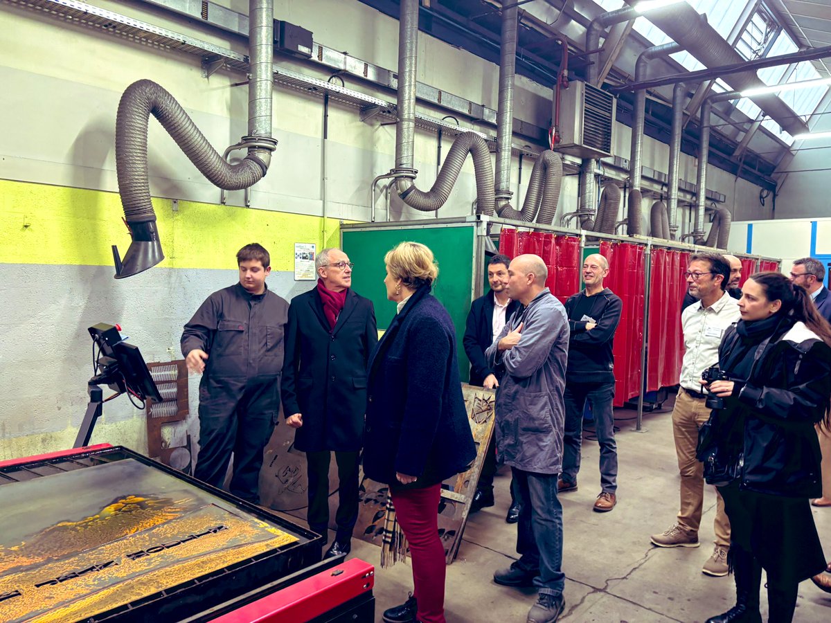 Emmanuel Charre tweet media