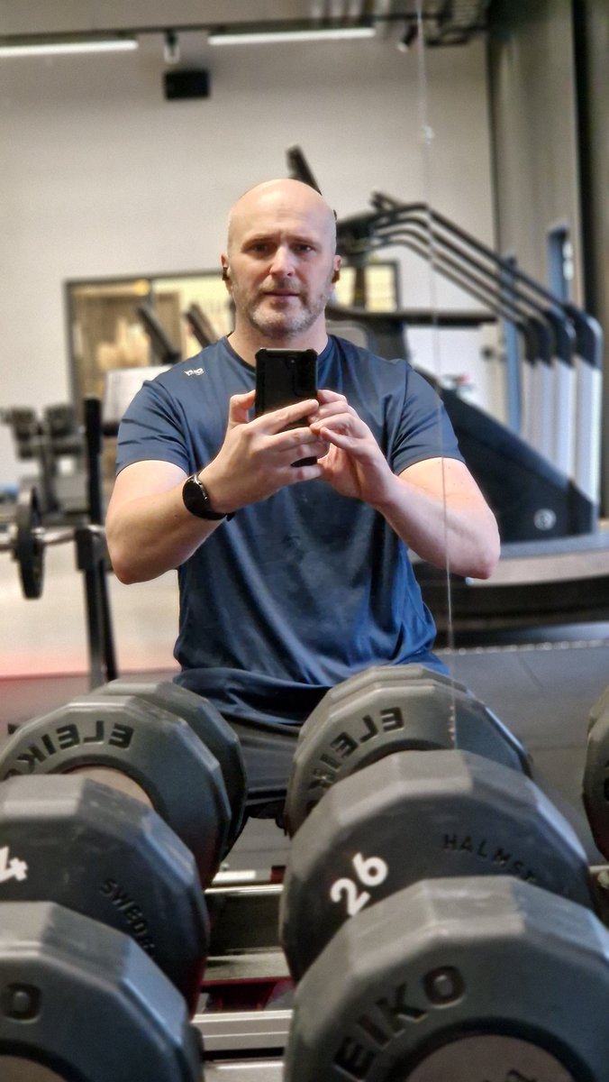 Lasse tweet media