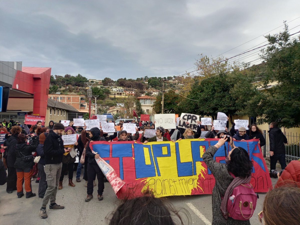 #Shengjin #Albania ora corteo in corso No Cpr No Lager