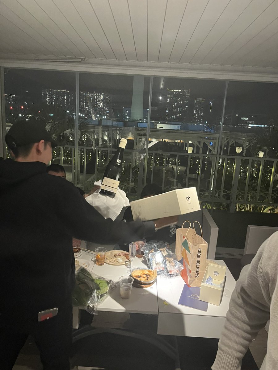 The_Spread7's tweet photo. よく呑みました🍾

良き忘年会！

#アキモバ忘年会まじかよデイックス9th https://t.co/z3z1YILG4I