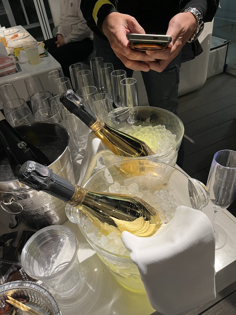 The_Spread7's tweet photo. よく呑みました🍾

良き忘年会！

#アキモバ忘年会まじかよデイックス9th https://t.co/z3z1YILG4I
