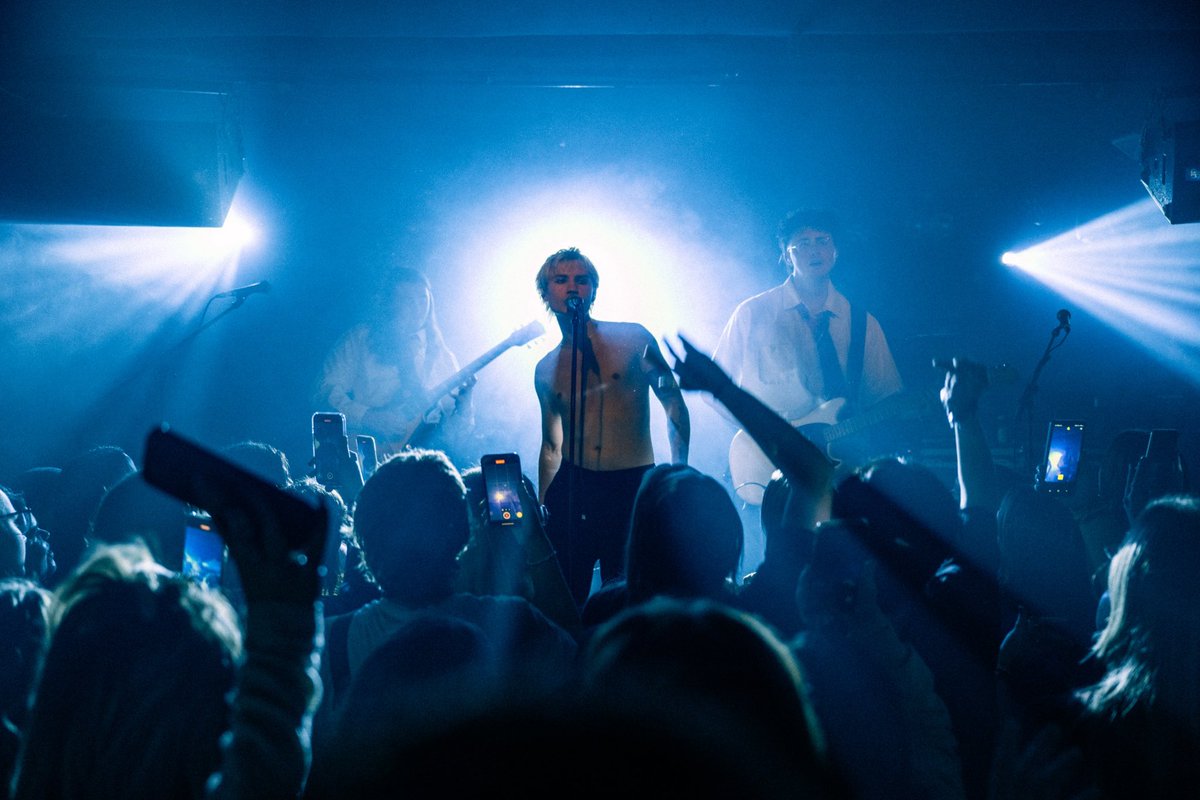 theboybleach's tweet photo. COLOGNE &amp; BERLIN, WE LOVE YOU! HAVE US BACK SOON YEAH? https://t.co/91kbMb1FCL