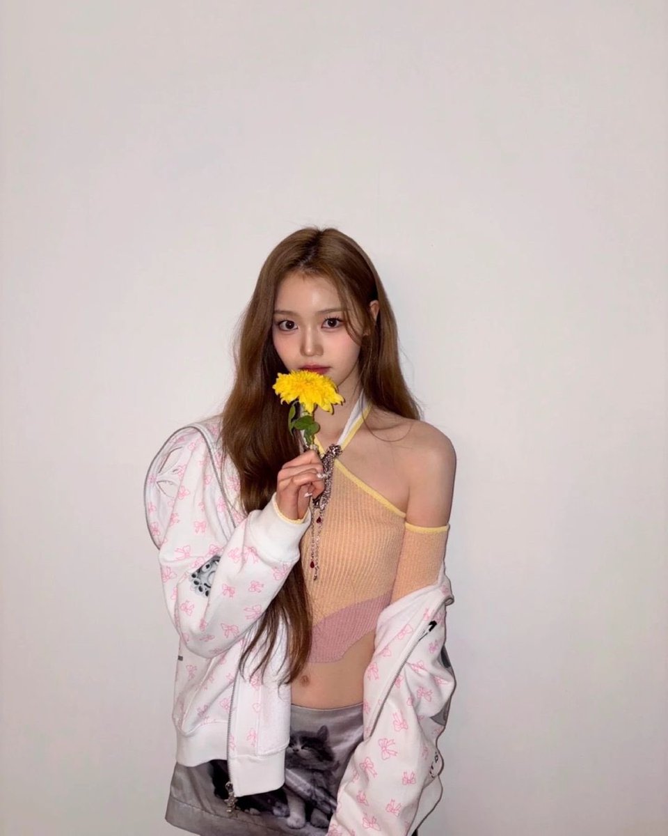 Jeong Saebi Brasil 🐰 tweet media