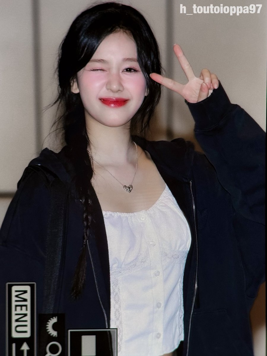 241201 MyPrincess👑

Precious memories with you💙

#베이비몬스터 #BABYMONSTER 
#파리타 #PHARITA #リリちゃん