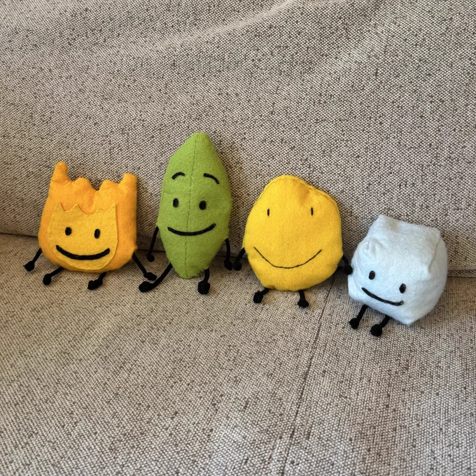 息子が好きな「BFDI」という謎の海外アニメのぬいぐるみを100均で買った材料で爆誕させてます 