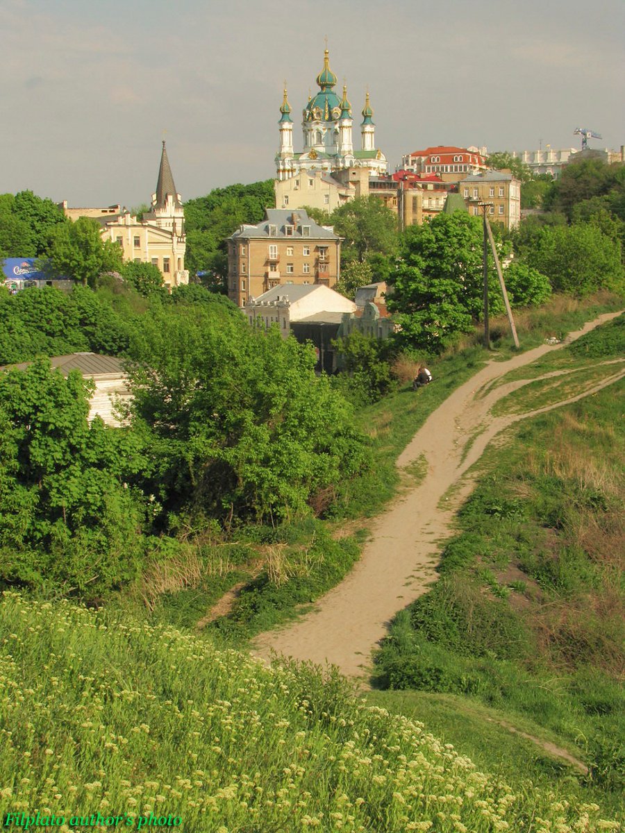 adrozd83's tweet photo. Вид з Замкової гори. Фото: 2009 рік #Київ https://t.co/cp2i3NLRb2