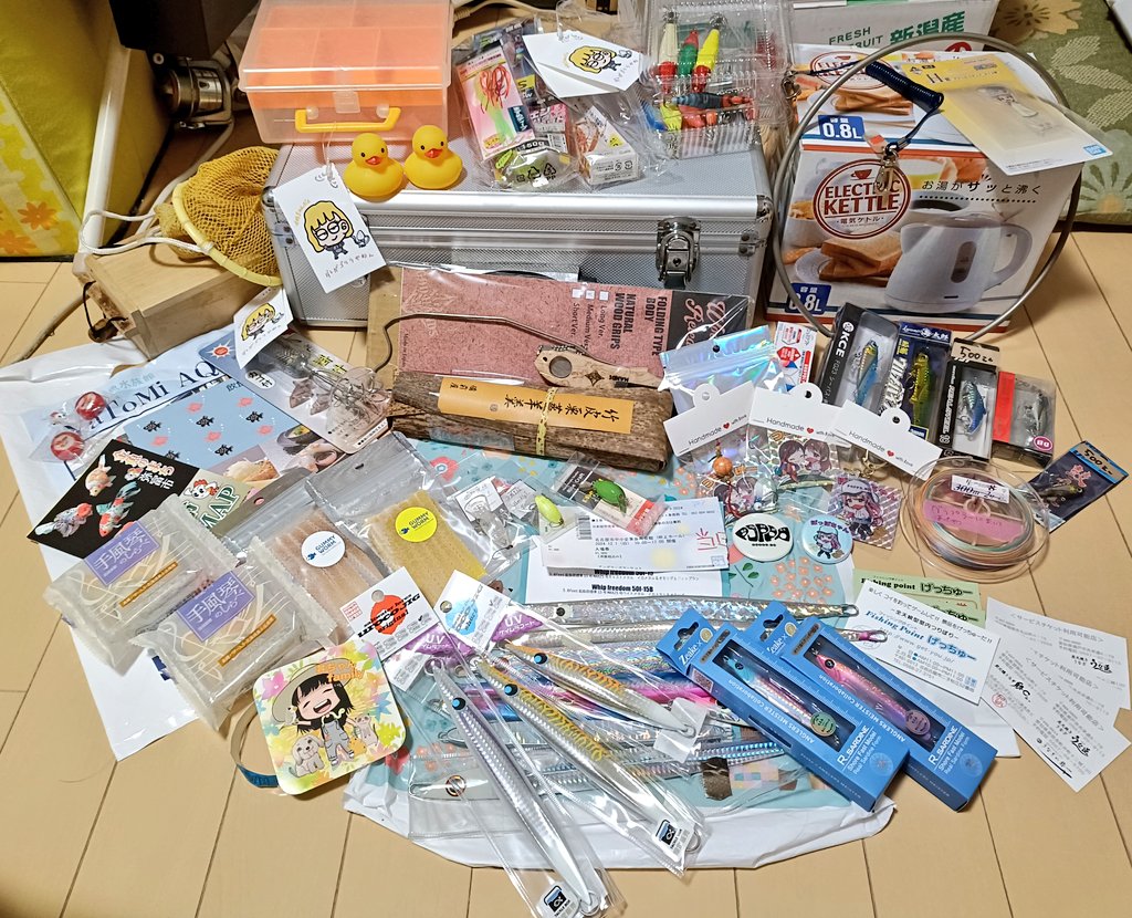 GON58739769's tweet image. #アングラーズマーケット2024 
戦利品を眺めてニヤニヤ❤
今日は楽しかった！！
八割あんこうブースでの戦利品でワロタwww
#あんこうアワーズ
#HFC
#グミワーム
#urocojig
#Zeake