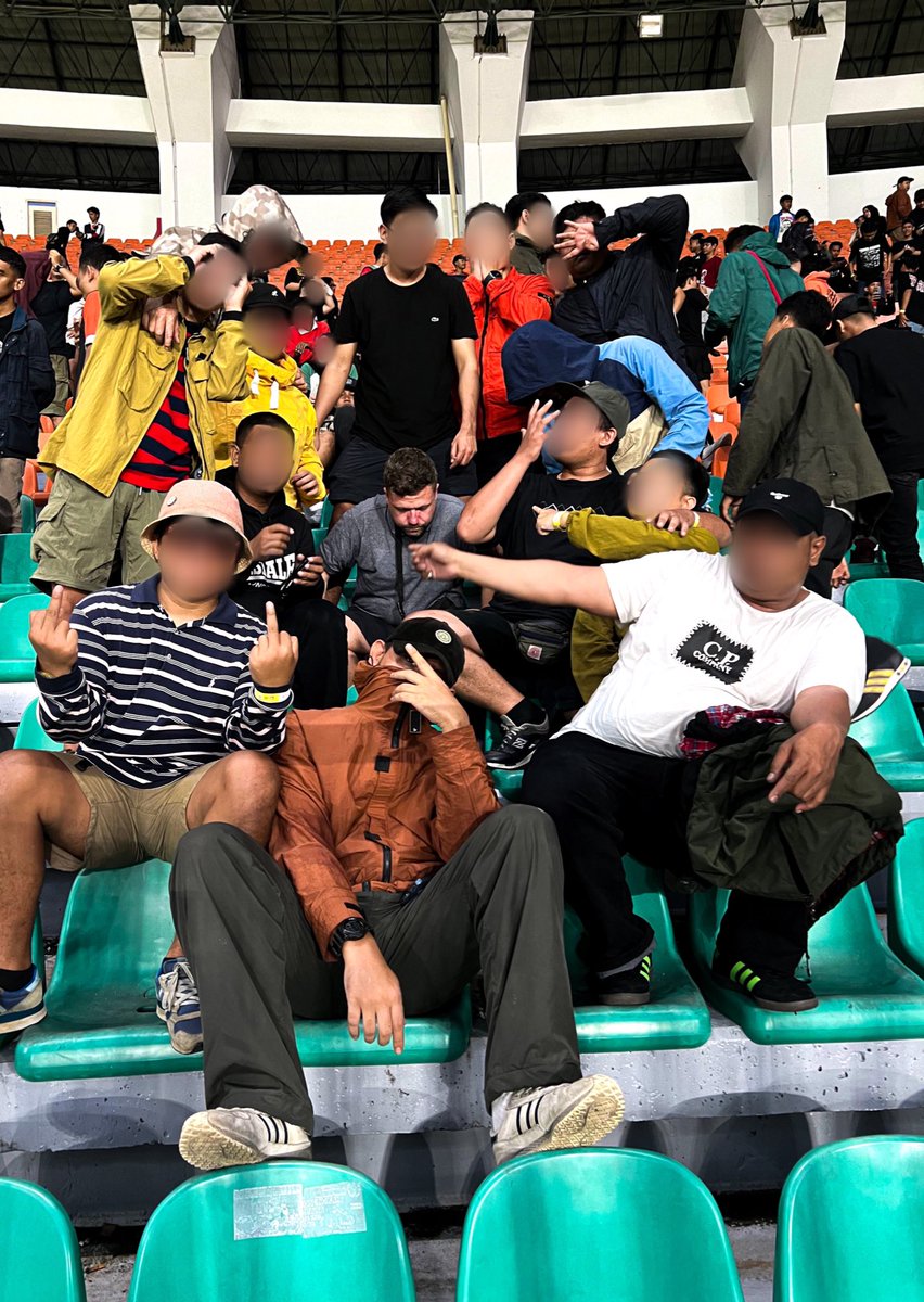 andkdptr's tweet image. Win win win we drunk