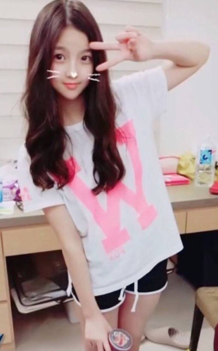 jypngirl's tweet photo. #INFO

Pre-debut photos of JYP trainee - Wang Jia Yu Maybe she will become a member of the group.

#JYPNGG #JYPGIRLGROUP https://t.co/ySf01yHxc2