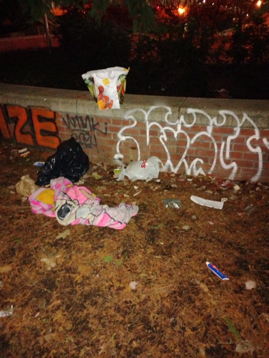 psickedtobehere's tweet image. Just released from Multnomah County Department of Corrections downtown for having a tent up on the Waterfront Property near the Police Monument. Talk about "To Serve and Protect". They took my tent and sleeping bag to the NW warehouse. 
 #Homeless 
#unsheltered 
#bibbeylakes